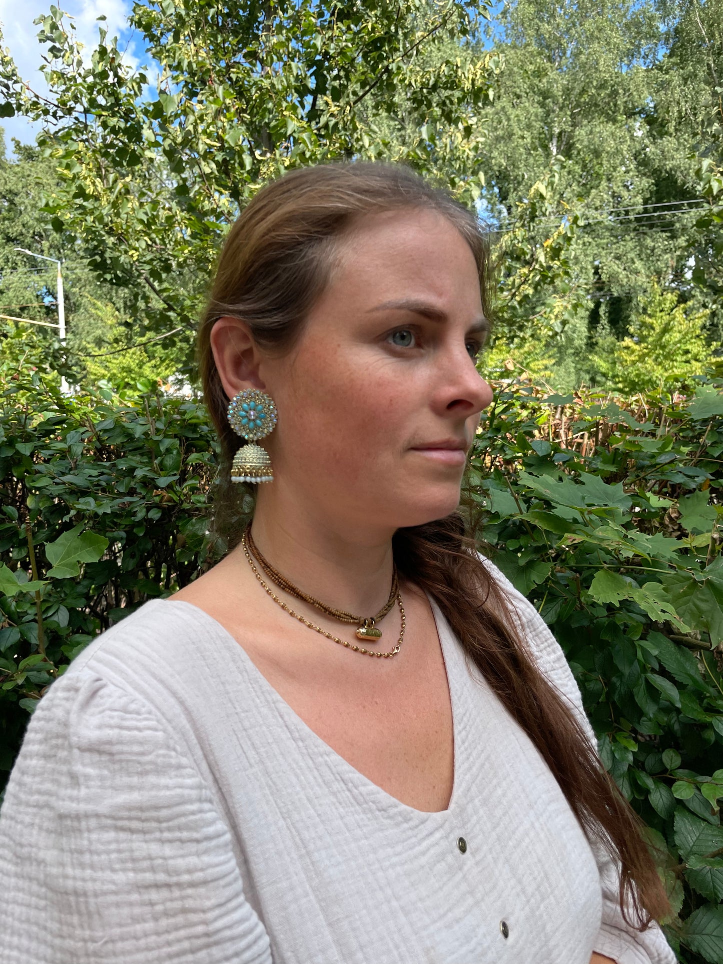 Jhumka auskarai - varpelio formos auskarai