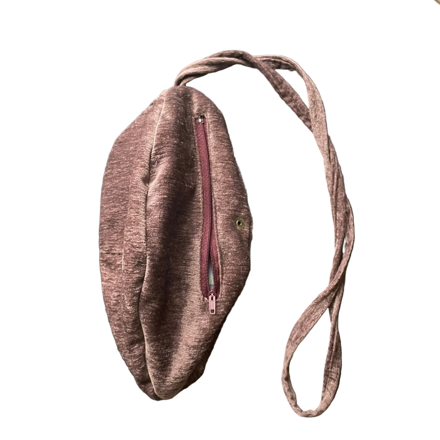 Prayer beads bag "Radharani" with handmade pattern